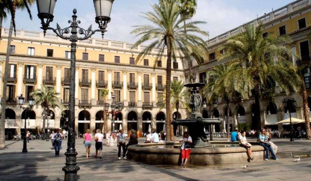 Puertas y parquets en Ciutat Vella
